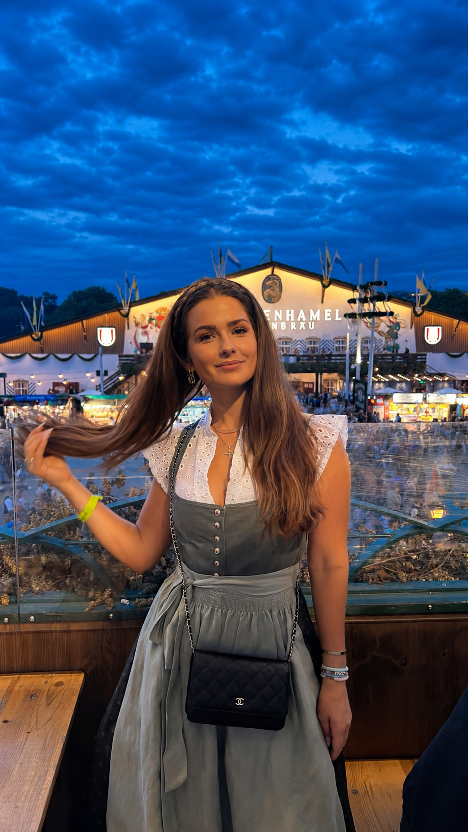 Dirndlbluse „Leni“